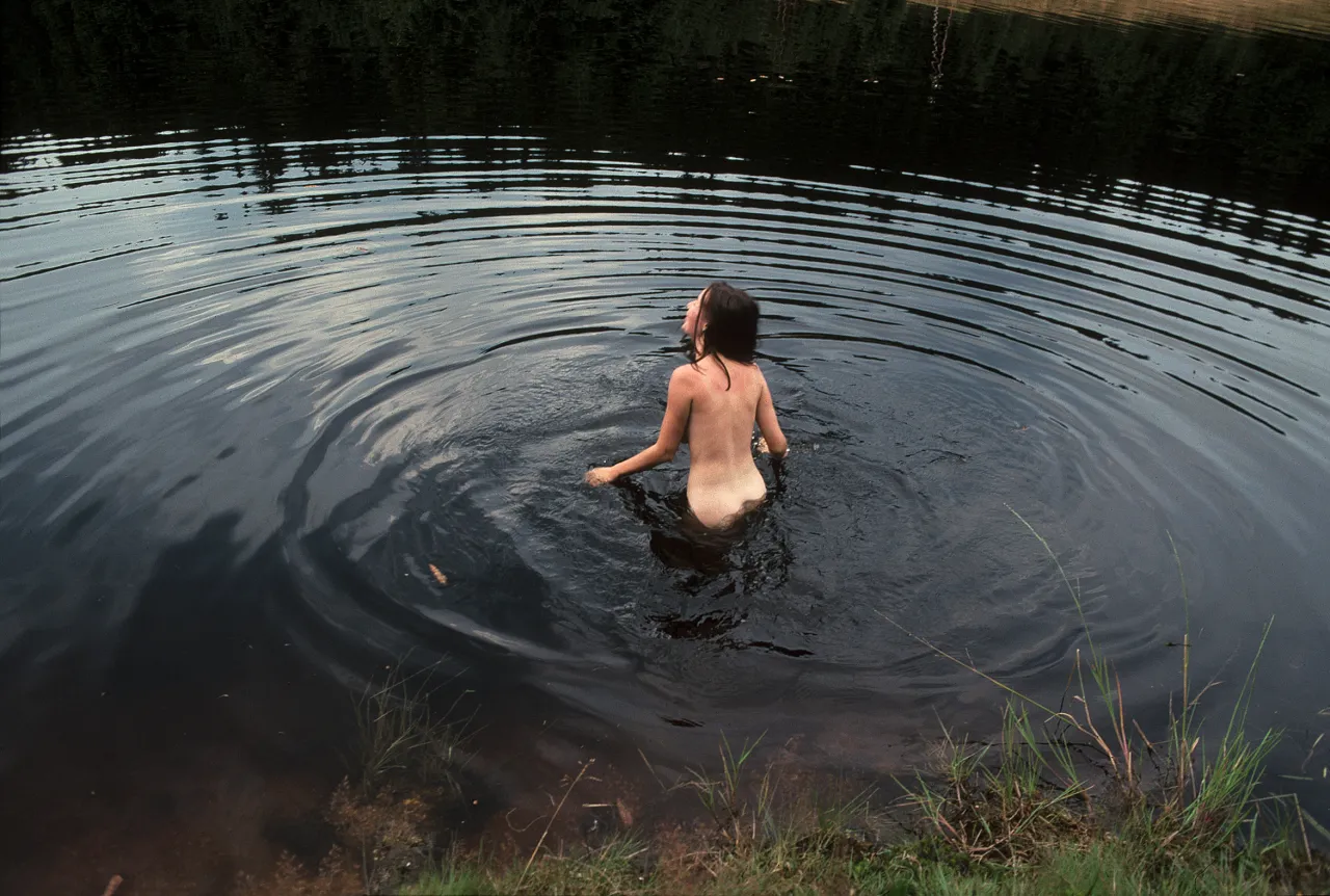 Tom Hunter Bather from ‘Le Crowbar’ publication (1993) Photograph © Tom Hunter, 1993 Image courtesy of Saatchi Gallery, London