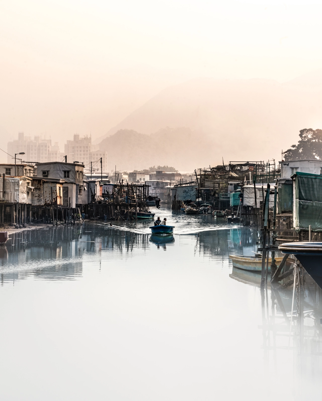 © Derry Ainsworth