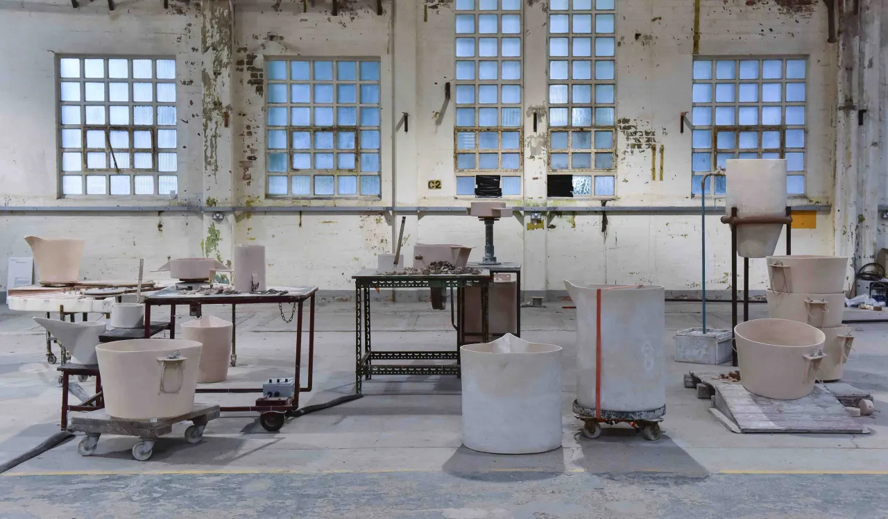 Eva Masterman, Touch Me Use Me, found furniture, ceramics, motors, wire, steel, pipe, graphite, 2007, photo Joel Fildes