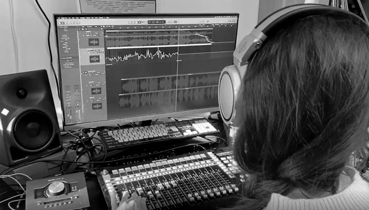 Making Process, Composing the Synaesthetic Sleeve, Modulation of Sound Textures