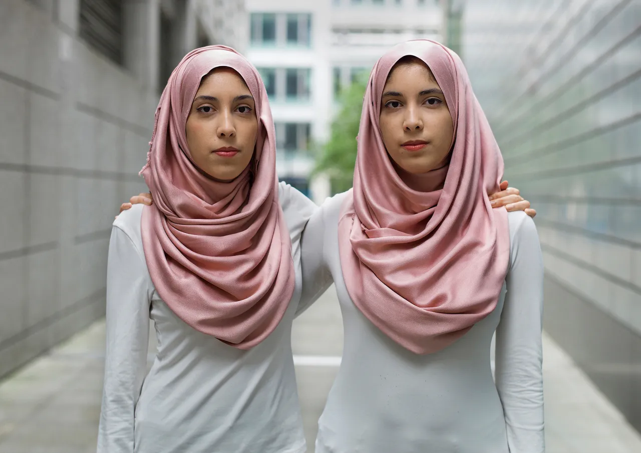 Sharmeena and Ridhwana. © Peter Zelewski