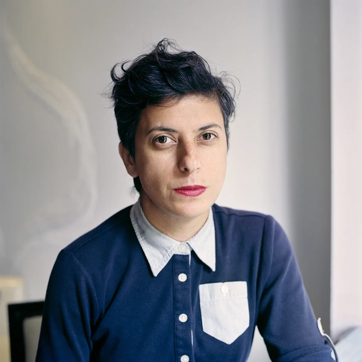 Samira, Toronto © Lia Darjes: “I am from a country where it is punishable by death to be gay. 1979, when the Islamic Revolution began, my family immigrated to Canada, where I grew up pretty secular; maybe that was why I never had that moment of a coming out with my parents, I think they always knew that I am a lesbian. When 9/11 happened, all of a sudden I became Muslim, not because I was behaving differently but because people saw me differently. Just one look at my name and people act differently. Why don’t they understand that there are so many different ways of Islam in different countries, different traditions, different shapes? Why can they accept it for Christianity and Judaism but not for Islam.”