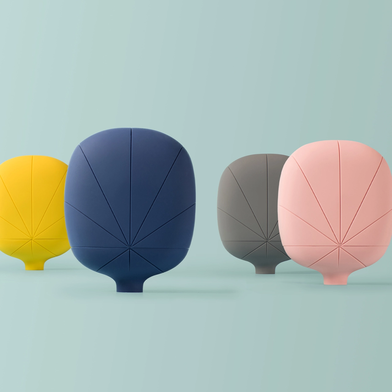 Diamond – Best Of Show 2022 winner, Pocket Neck Pillow by Urban Forest Lifestyle Ltd, China