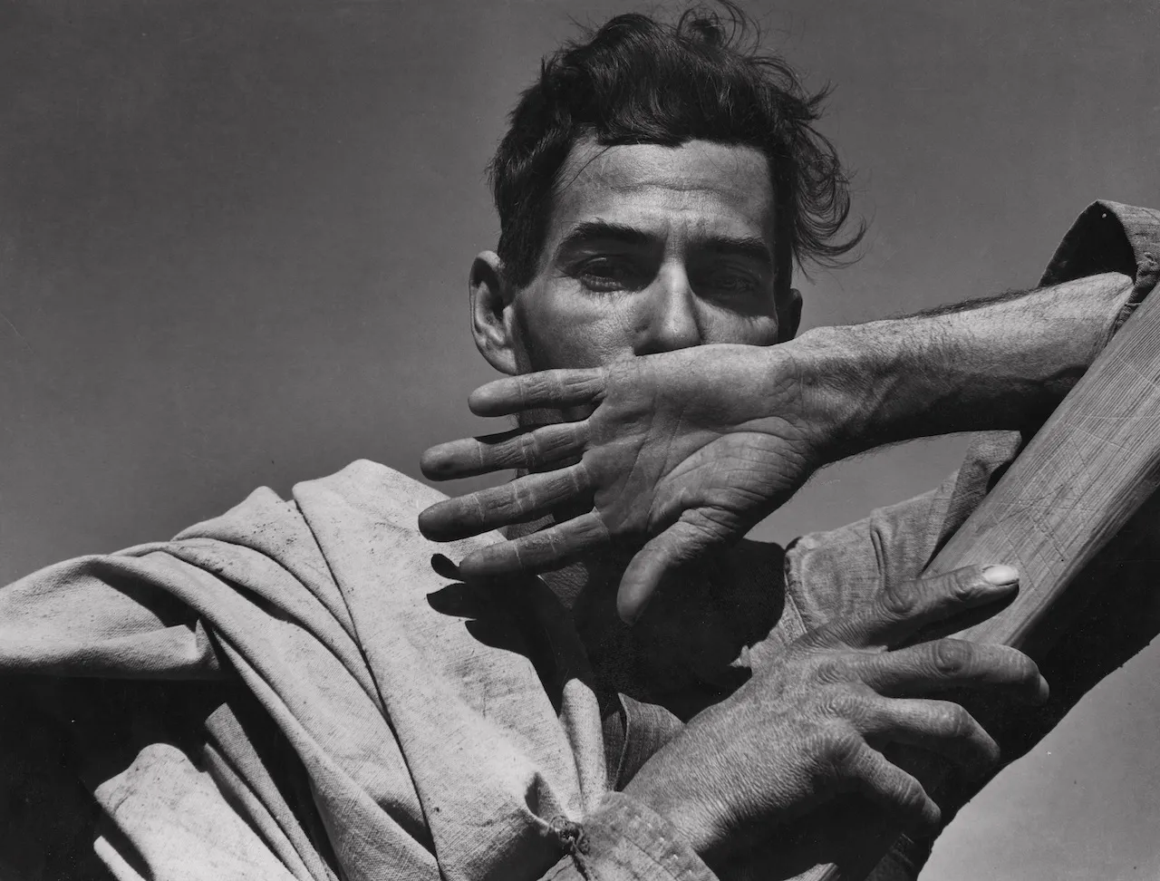 Migratory Cotton Picker, Eloy, Arizona, 1934 © Dorothea Lange courtesy Huxley- Parlour Gallery
