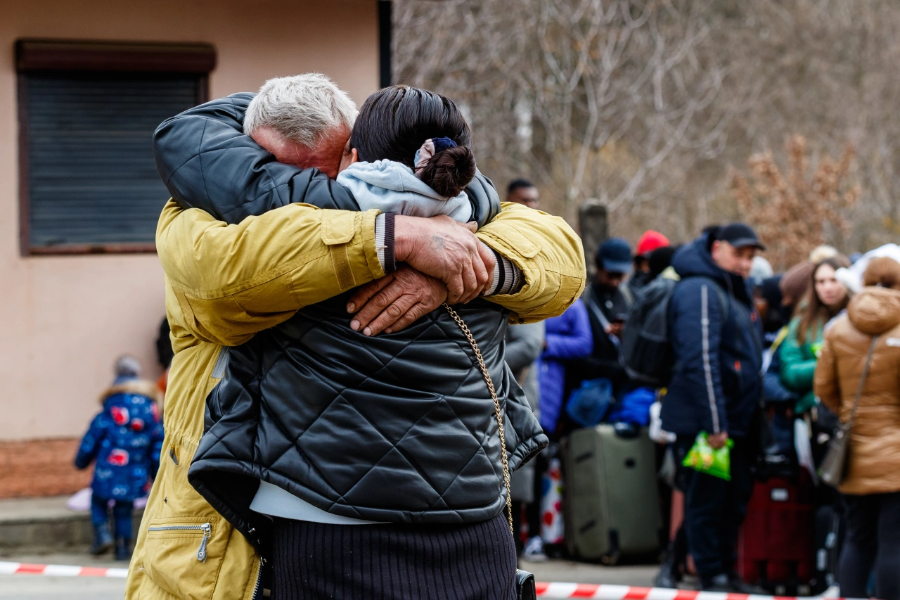26th February, 2022, Ukraine, Uzhgorod-Vyshne Nemeckoe: Refugees from Ukraine on the border with Slovakia (checkpoint "Uzhgorod-Vyshne Nemeckoe") in the Zakarpatya regions.  — Photo by Fotoreserg