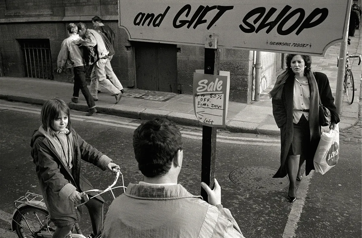 Dublin, 1991 © Krass Clement courtesy RRB PhotoBooks