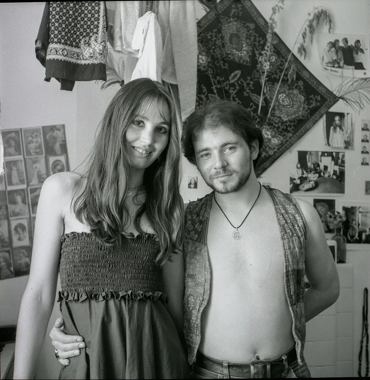 Vanessa Swann and Baz O’Connell, Bishops Way, 1979 © Joyce Edwards