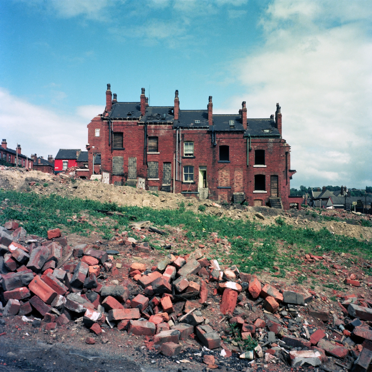 Queens Road, L6, Hartwell terrace © Peter Mitchell courtesy RRB Photobooks