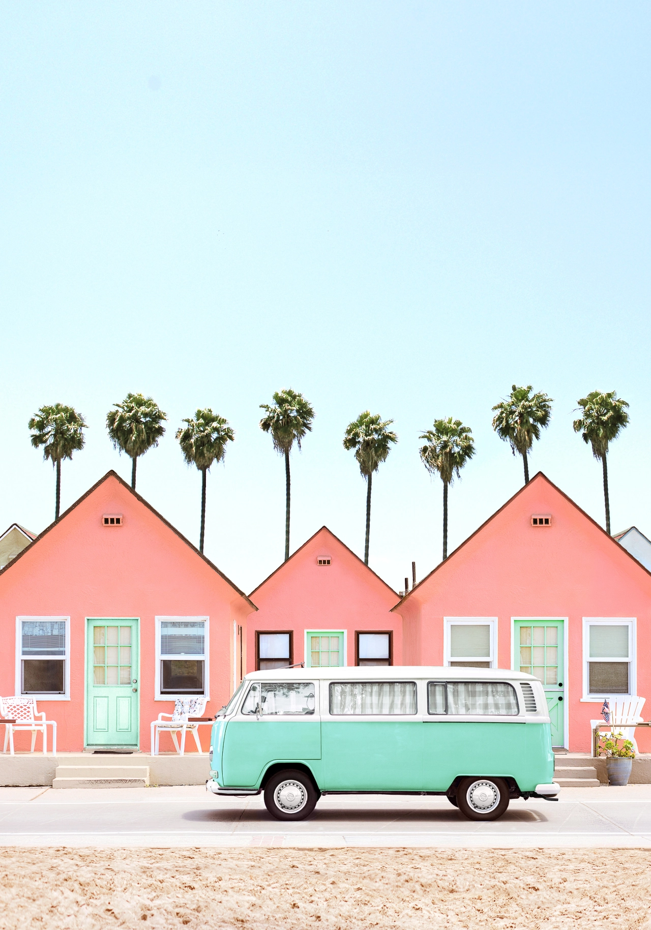 Roberts Cottages Oceanside, California, c. 1928. Photo by Paul Fuentes – [@paulfuentes_photo](https://www.instagram.com/paulfuentes_photo)