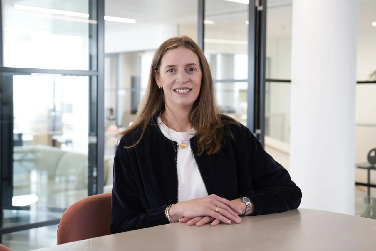 Emma Ellis, Landor