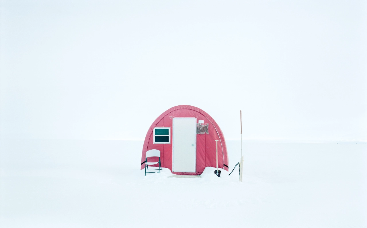 EastGRIP I, Northeast Greenland Ice Sheet, Ice Core Project, 2019. From the series The Polar Silk Road © Gregor Sailer and VG Bild-Kunst, Bonn 2022