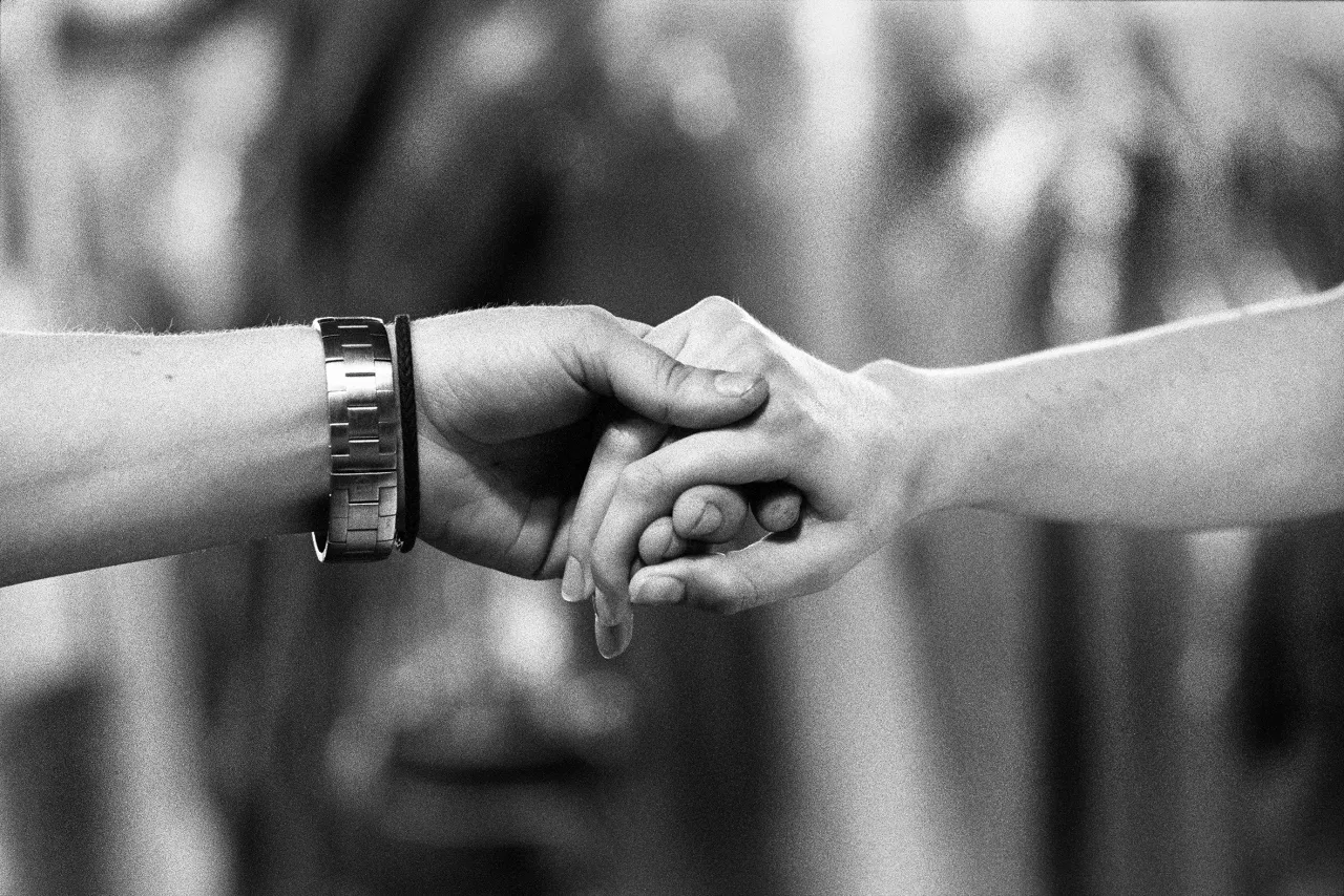 Ann Ray Insensé III, 1998 40 x 30 cm. Silver Gelatin Print. Image courtesy of Ann Ray and Barrett Barrera Projects