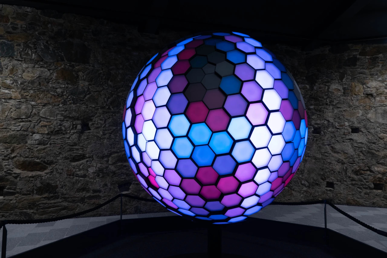 Morph by Australian multimedia studio [mentl.Lab](https://mentl.net/)