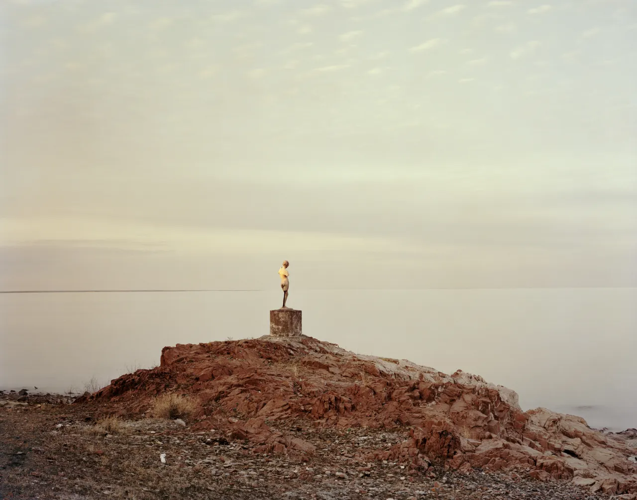 © Nadav Kander, Priozersk XIV (I Was Told She Once Held An Oar), Kazakhstan 2011. Courtesy of Flowers Gallery