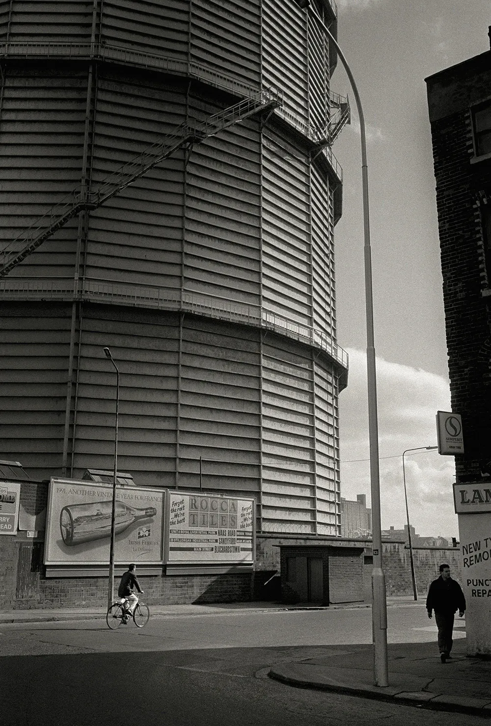 Dublin, 1991 © Krass Clement courtesy RRB PhotoBooks
