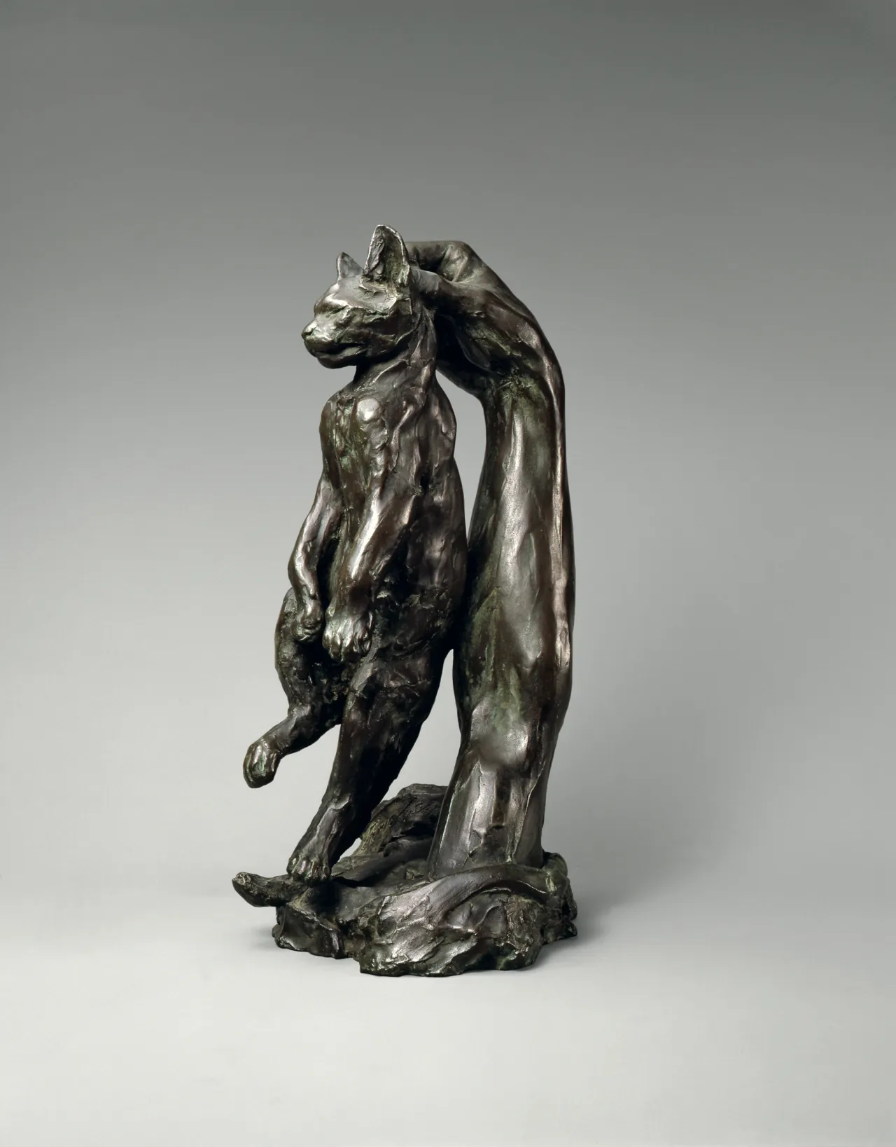 Fumio Asakura, Dangling Cat, 1909, courtesy of the Asakura Museum of Sculpture