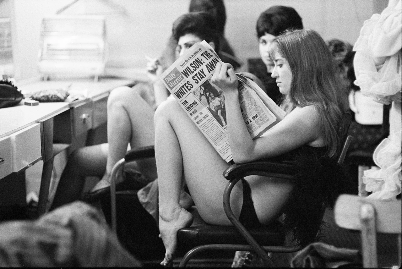 John Goldblatt Untitled, from the series ‘The Undressing Room’, 1968 © John Goldblatt Courtesy of the artist’s estate