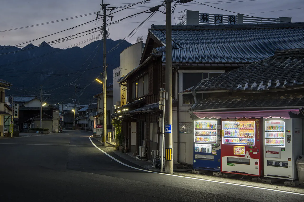 Shine © Eiji Ohashi