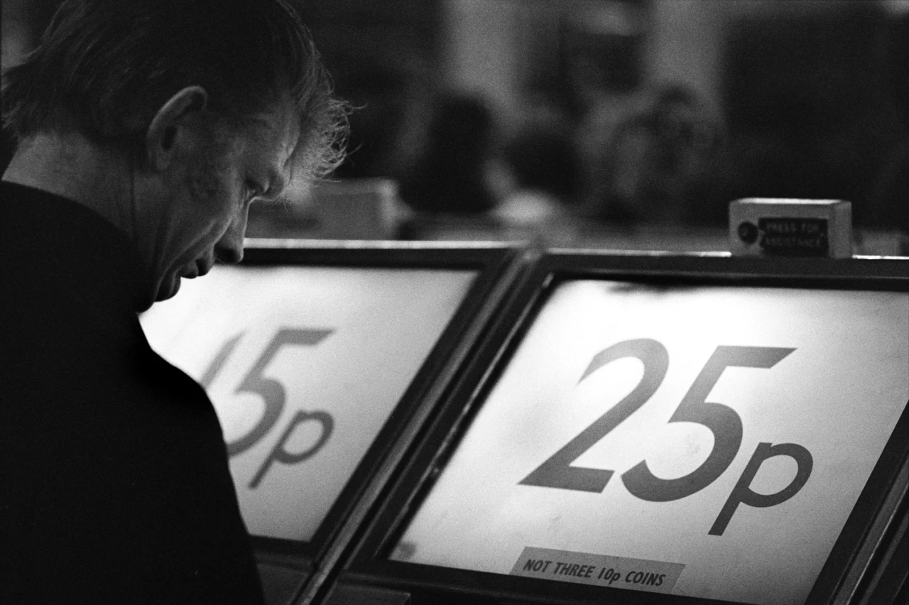 Piccadilly Circus 1978 © Mike Goldwater