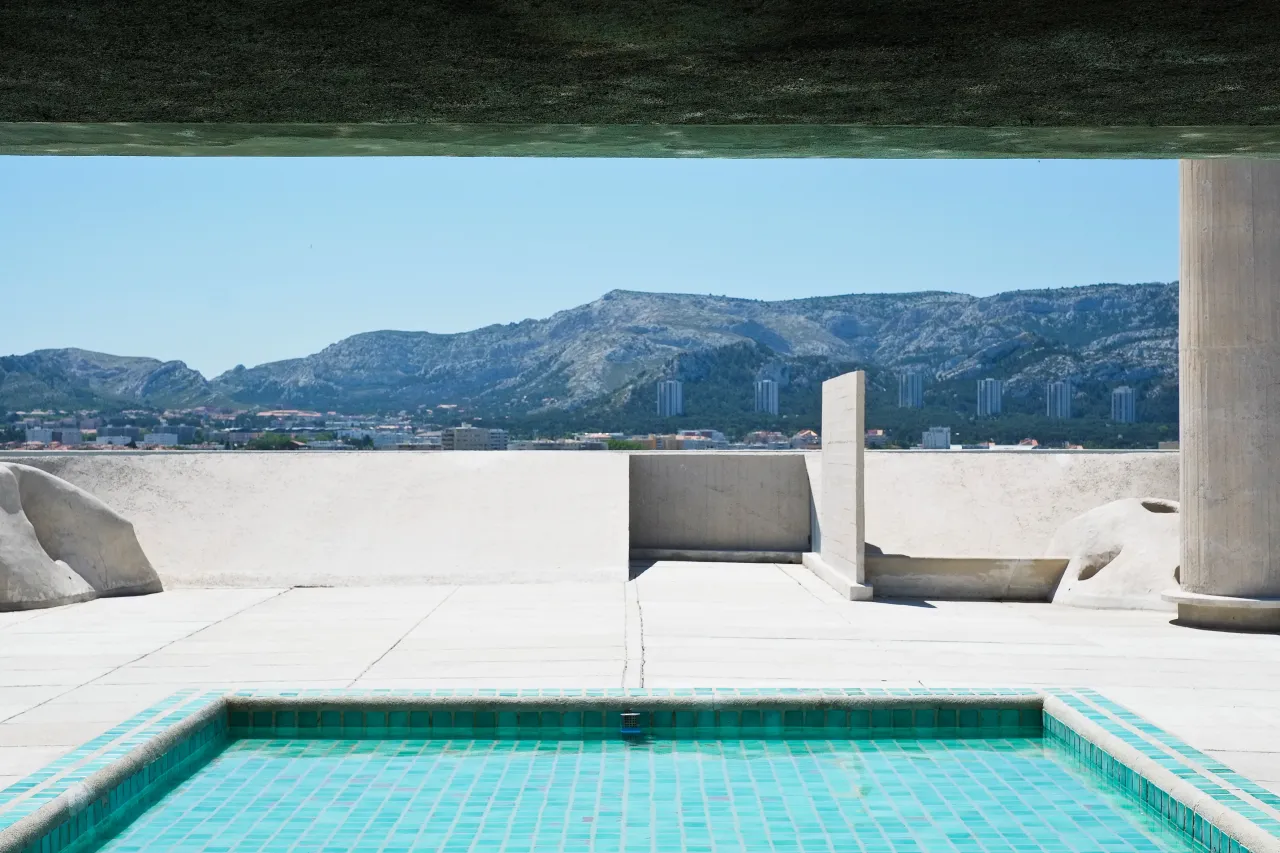 Corbusier Pool Building ©Pixabay