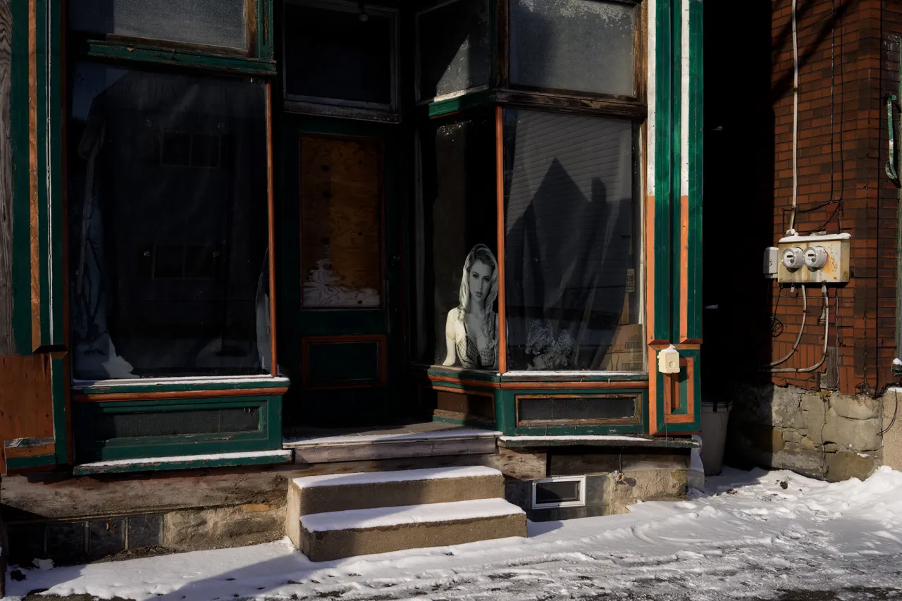 Photograph by Niko J. Kallianiotis, America in a Trance