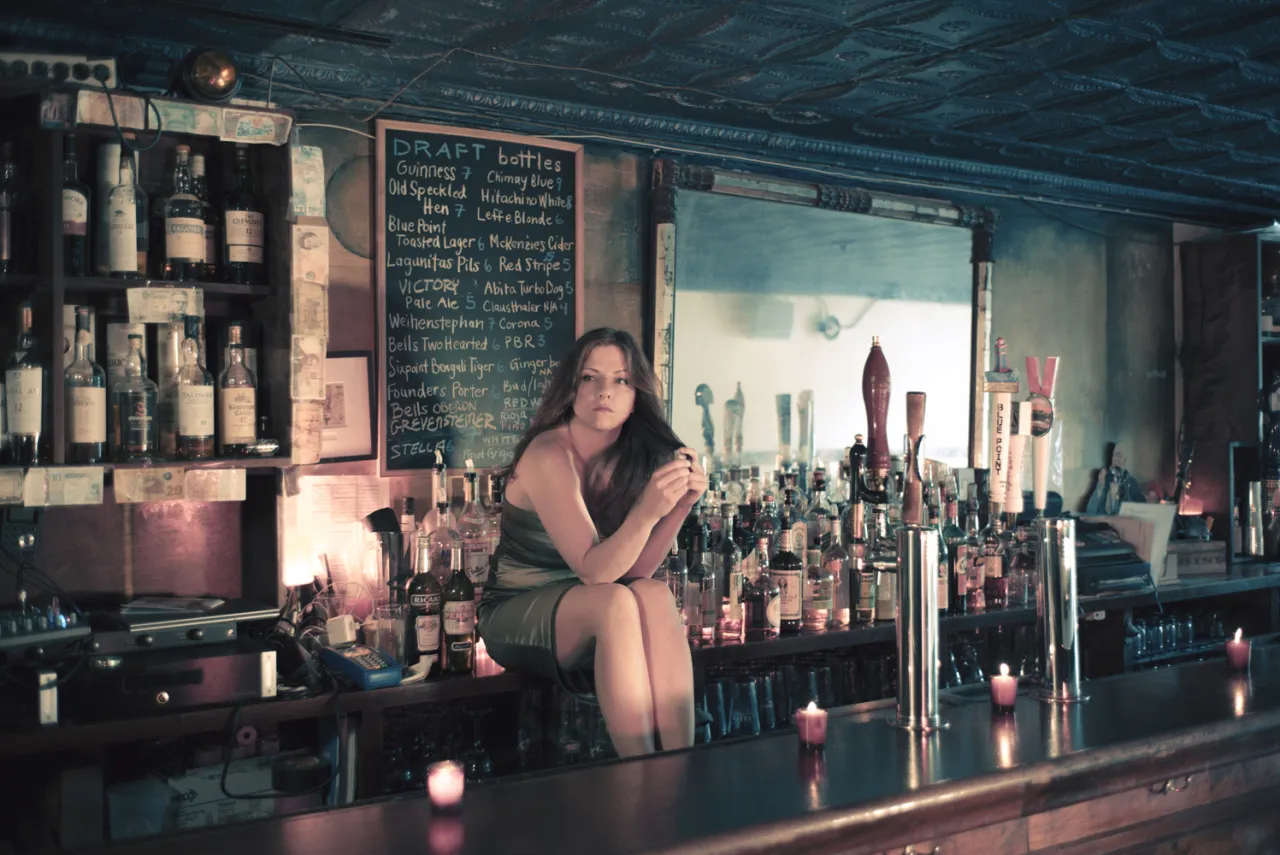Hanna Cheek, actress & bartender, nanny and building super