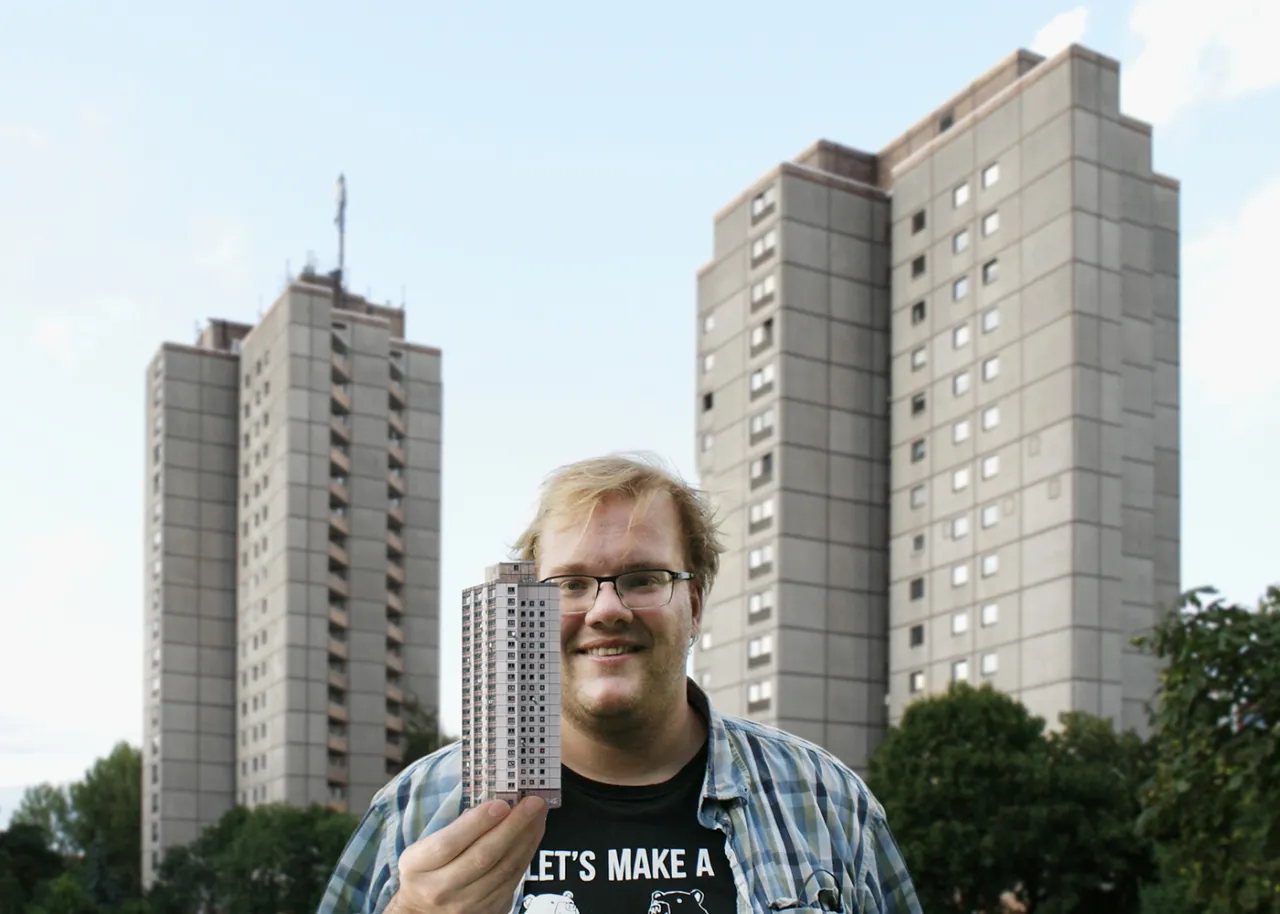 Berlin. Hochhaus Ernst-Thälmann-Park. 2017. ©Zupagrafika
