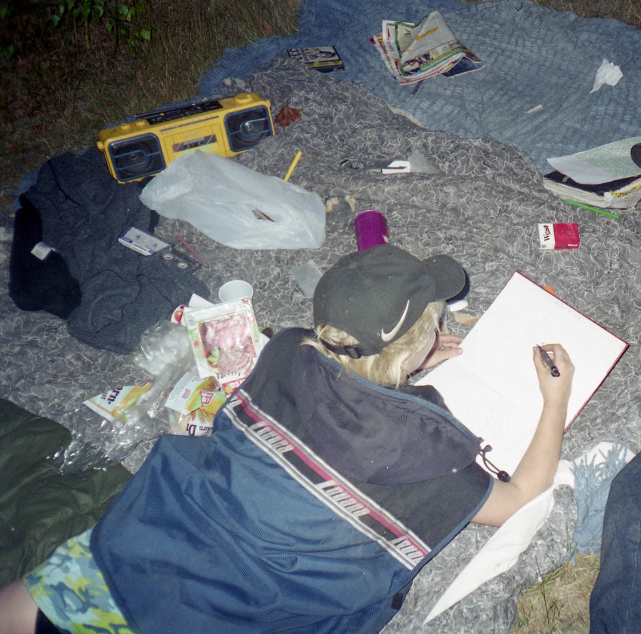 Picnic break from A to B, Germany 2000 © Seana Gavin