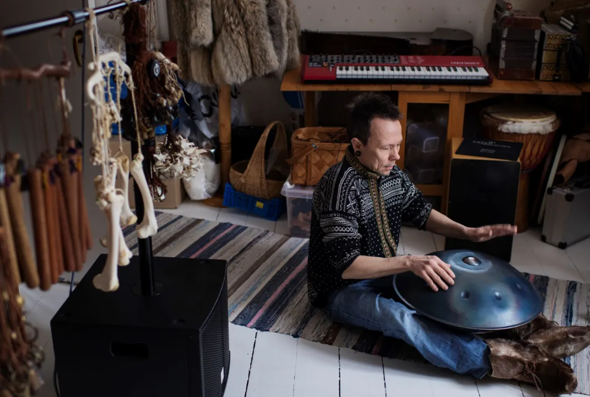 Ola Stinnerbom plays a traditional instrument on February 16, 2017 in Sunne, Sweden.  Joel Marklund / BILDBYRÅN