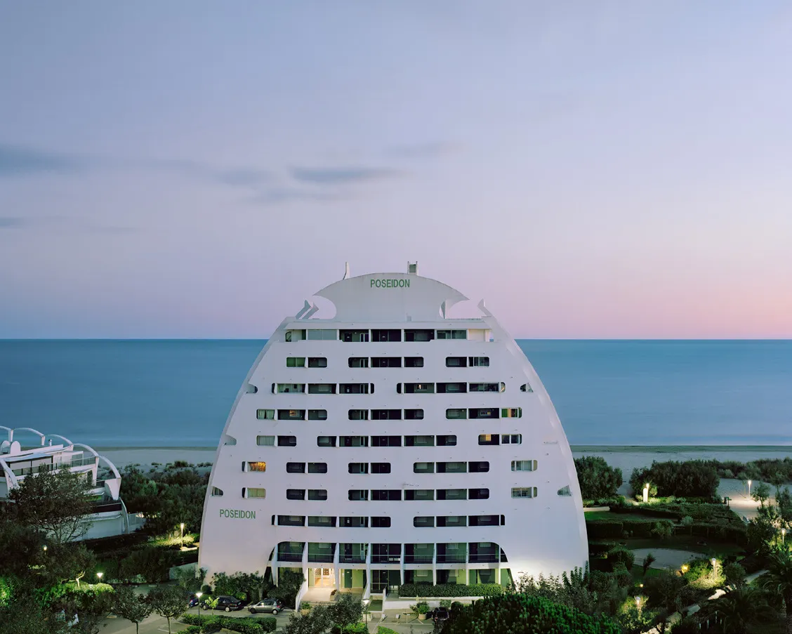 Le Poséidon – Le Couchant de La Grande Motte – 2019. © Charly Broyez and Laurent Kronental. Architect: Jean Balladur