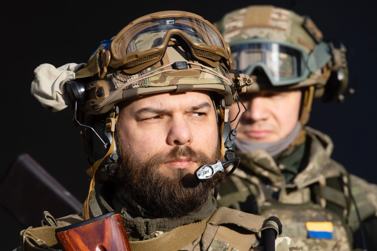 KYIV, UKRAINE - Feb. 26, 2022: War of Russia against Ukraine. Fighters of the battalion of territorial defense of the city of Kyiv  — Photo by palinchak
