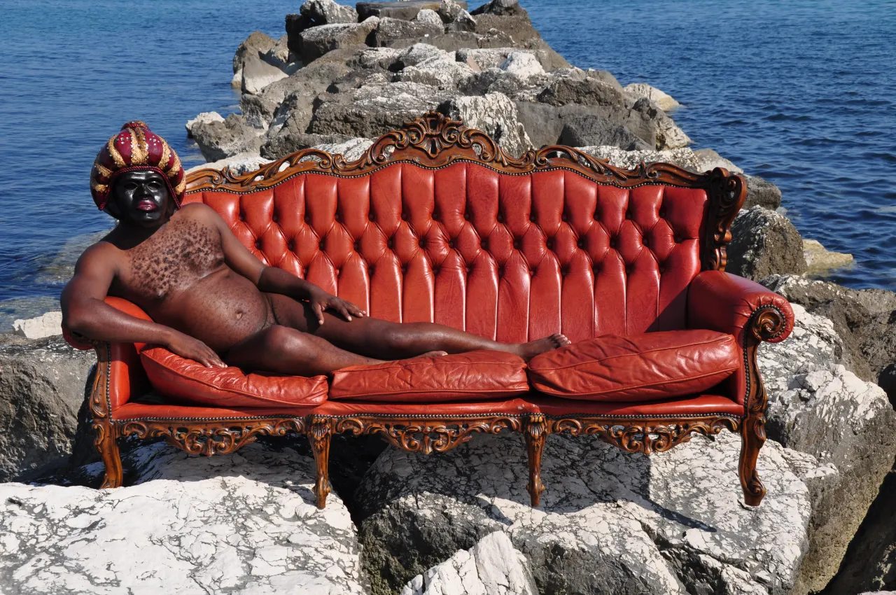 Kiluanji Kia Henda - The Great Italian Nude 2010. Courtesy of Galleria Fonti Napoli