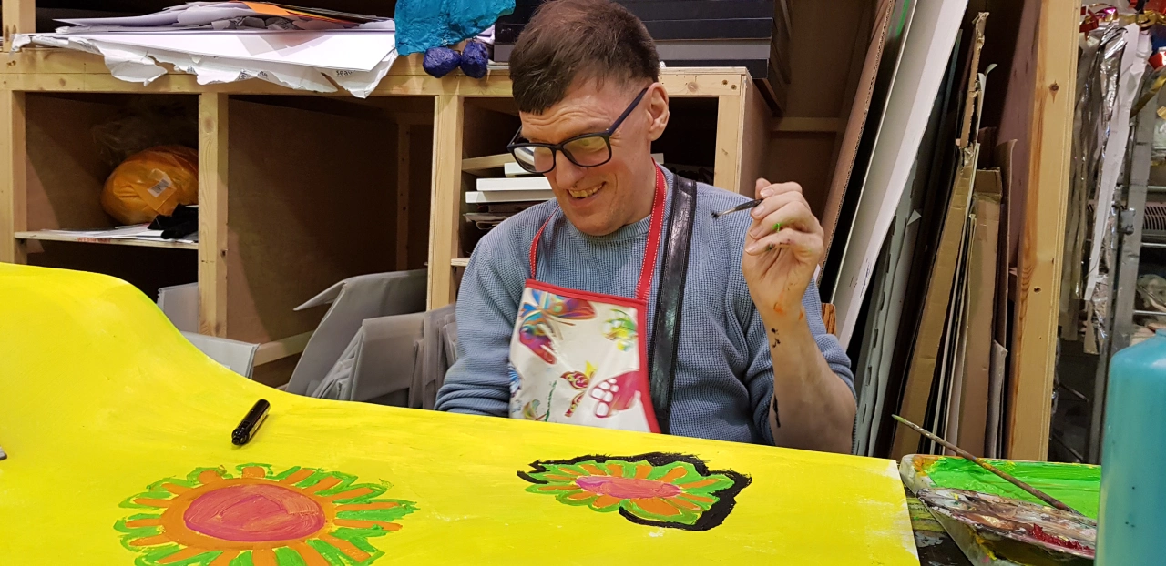 Paul Wright at work