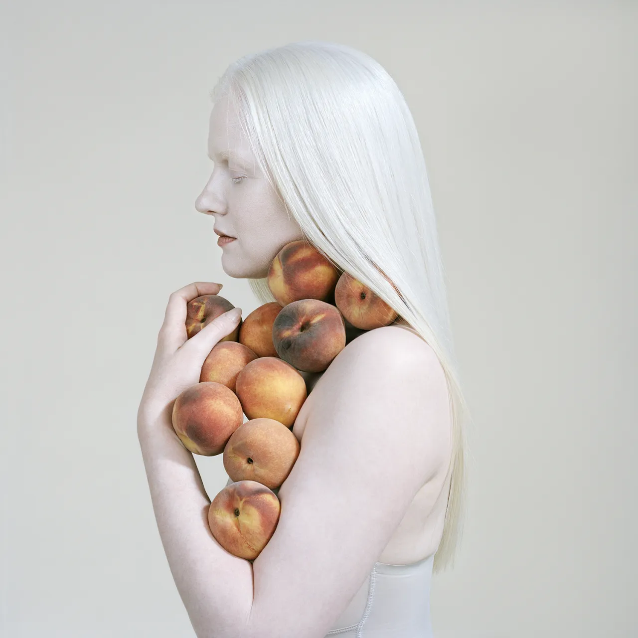 Bruised Peaches, 2018 pigment print 100 x 100 cm edition of 8 + 2AP $6,000 unframed 120 x 120 cm edition 4 + 2AP $8,000 unframed. © Petrina Hicks