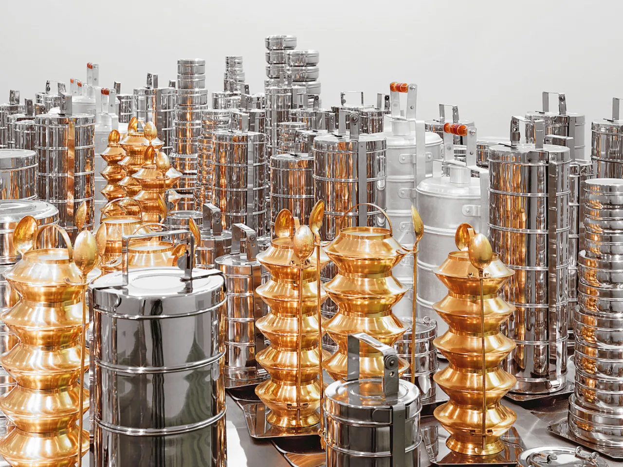 Faith Matters (2007-2008), © Subodh Gupta / Hauser & Wirth, photo : Stefan Altenburger Photography Zürich.