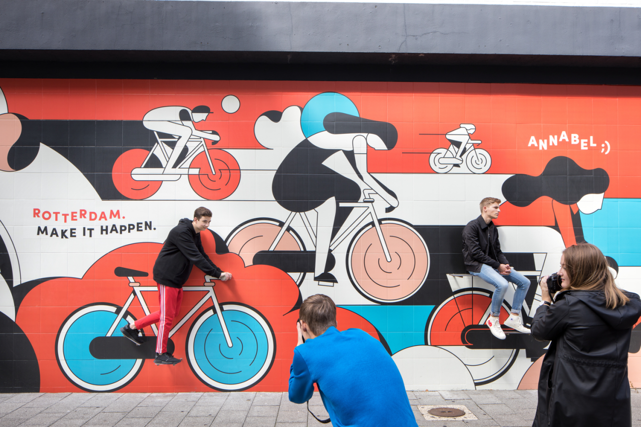 Street art by Calvin Sprague at the Delftsestraat. Photography by Eric Fecken. Courtesy of the photographer and Rotterdam Partners.