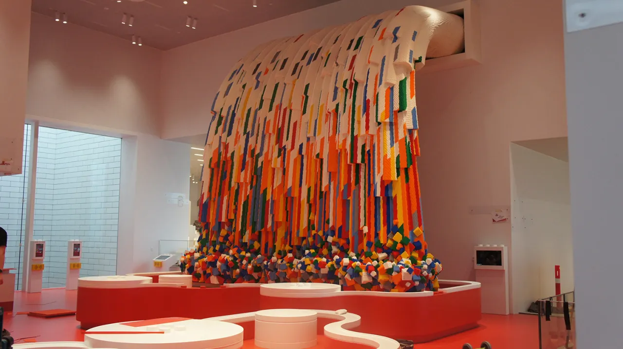 LEGO® House: Red Zone – Play with creativity