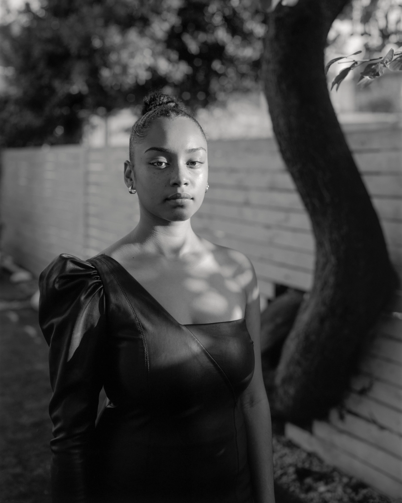 Precious from the series ‘Lost Summer ’( © Alys Tomlinson/HackelBury Fine Art