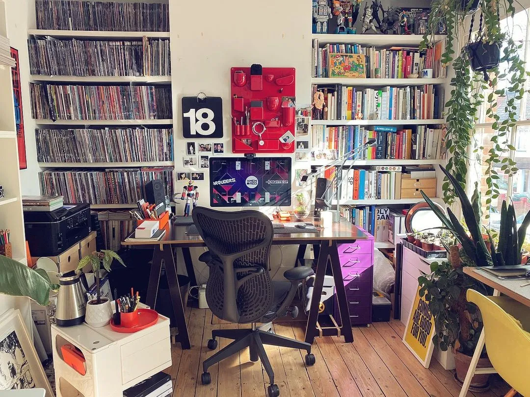 Office of [Tom Muller](http://www.hellomuller.com). Image courtesy of the designer.
