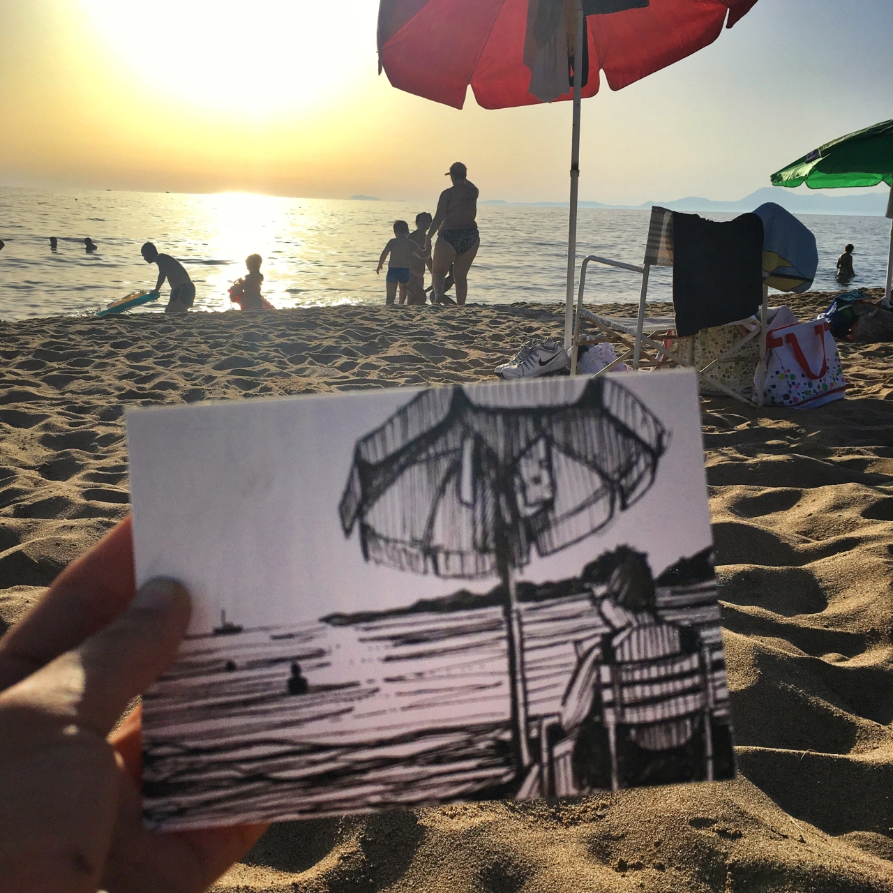 Beach © Alice Pasquini