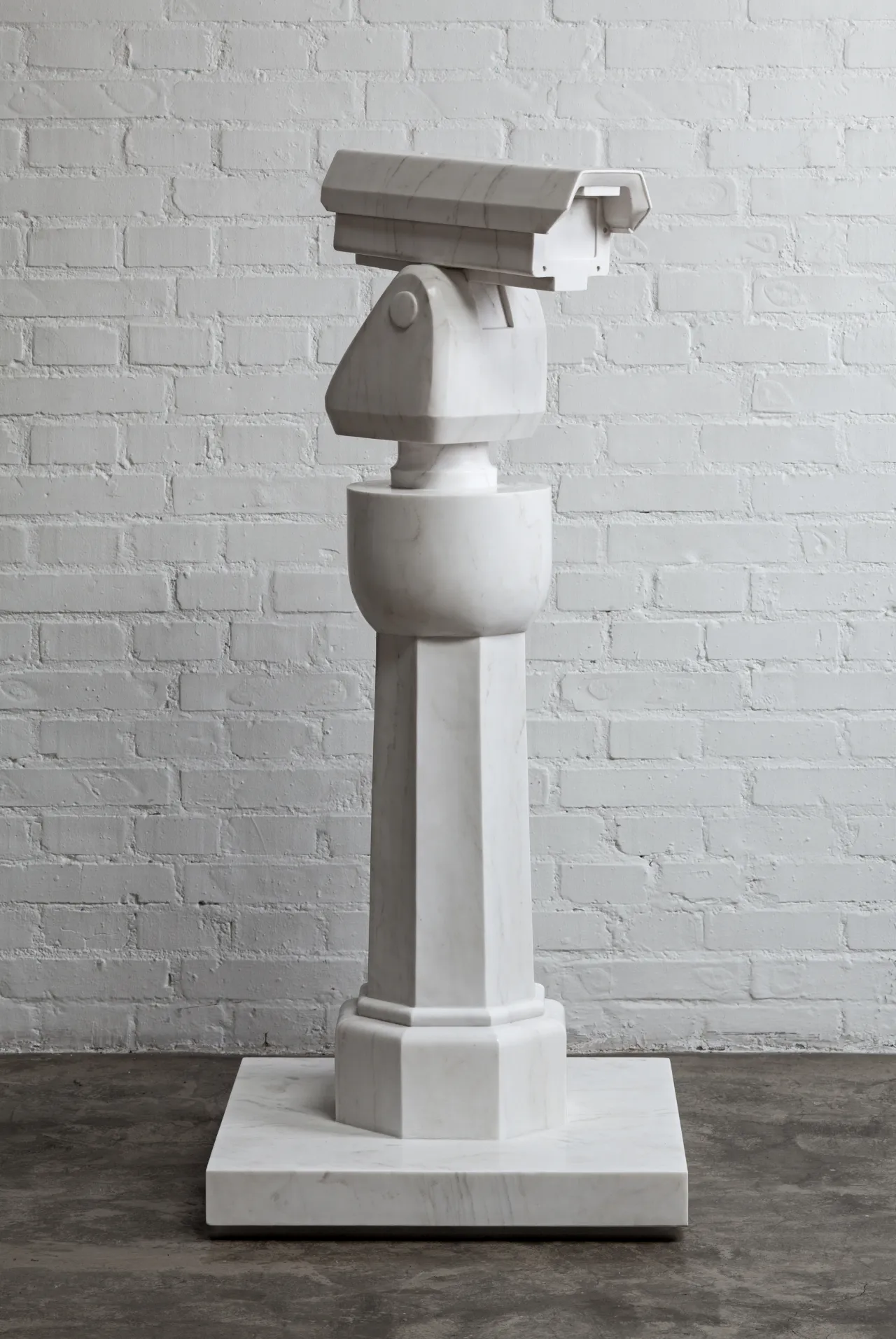 Camera with Plinth (2018)