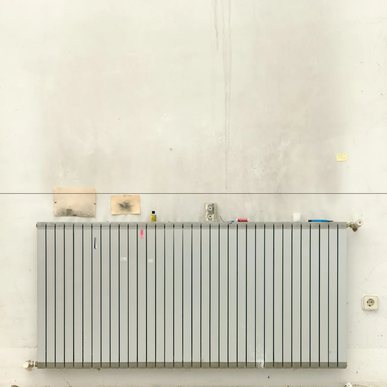 Things in a Room (Untitled #1) © Manuel Franquelo | Courtesy of Michael Hoppen Gallery