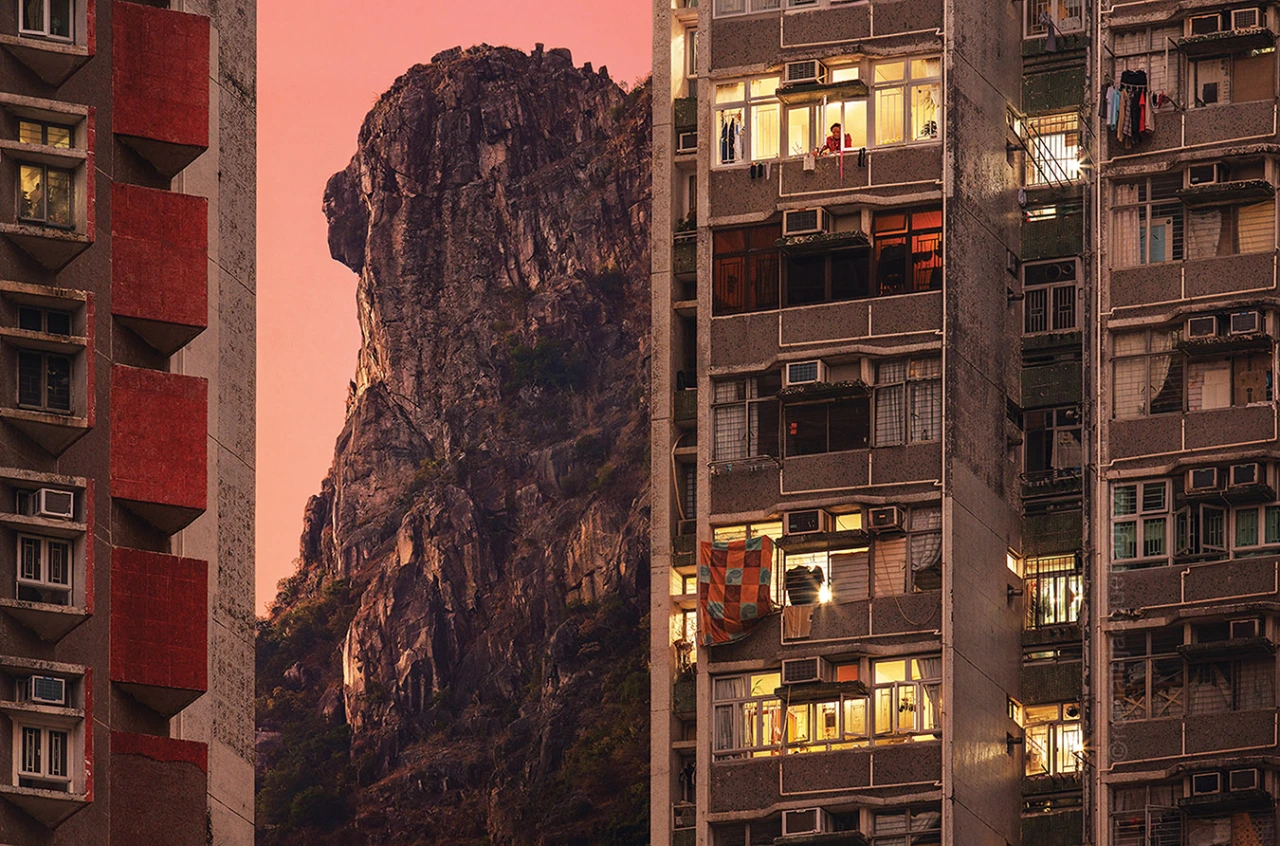 © Romain Jacquet-Lagréze, Peculiar Proximity, Hong Kong 2021, Courtesy of Blue Lotus Gallery
