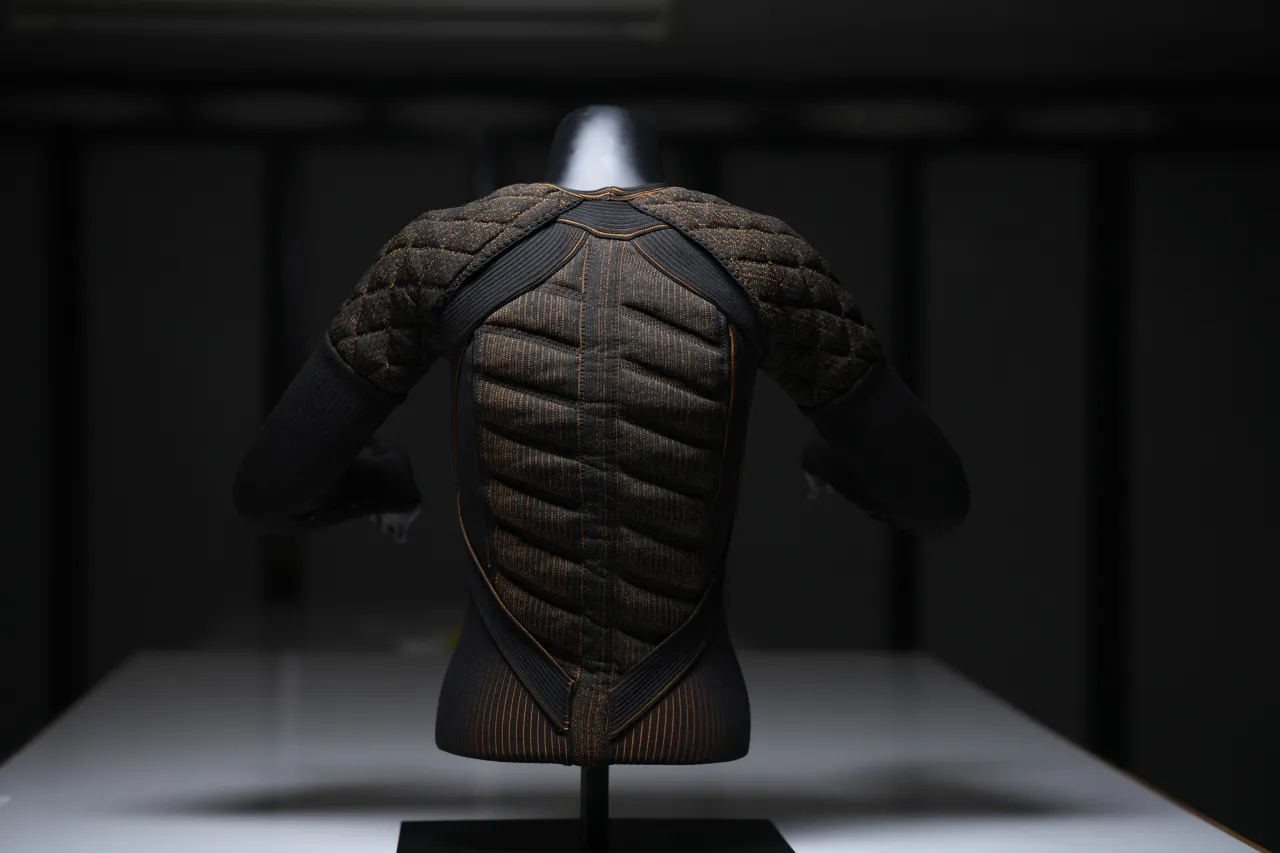 Adaptive knitting piece