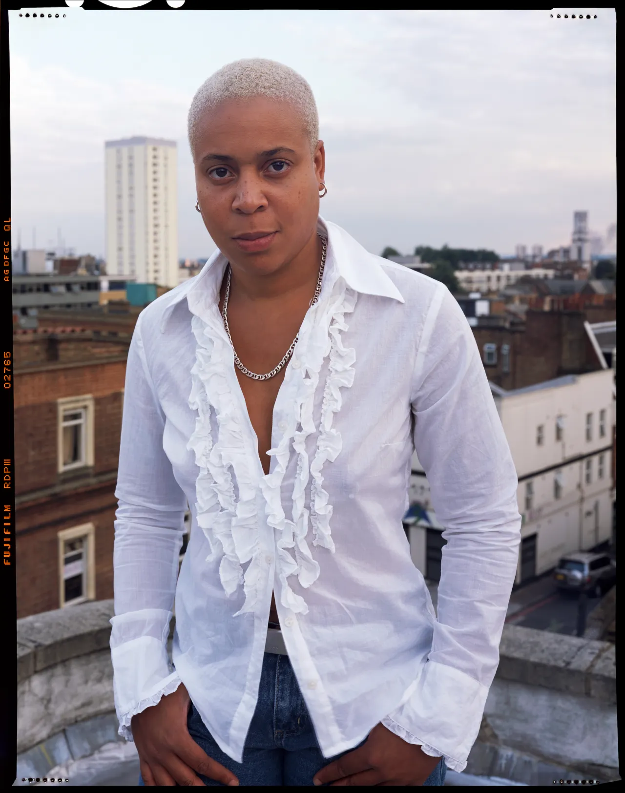 Lola Flash, Les, London, 2003, from the series [sur]passing. Courtesy of the artist Copyright: © Lola Flash