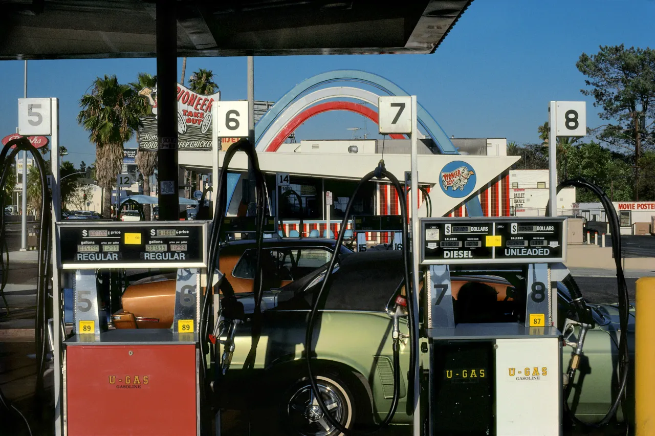 USA, Los Angeles, 1982 © Harry Gruyaert / Magnum Photos. Courtesy of Michael Hoppen Gallery