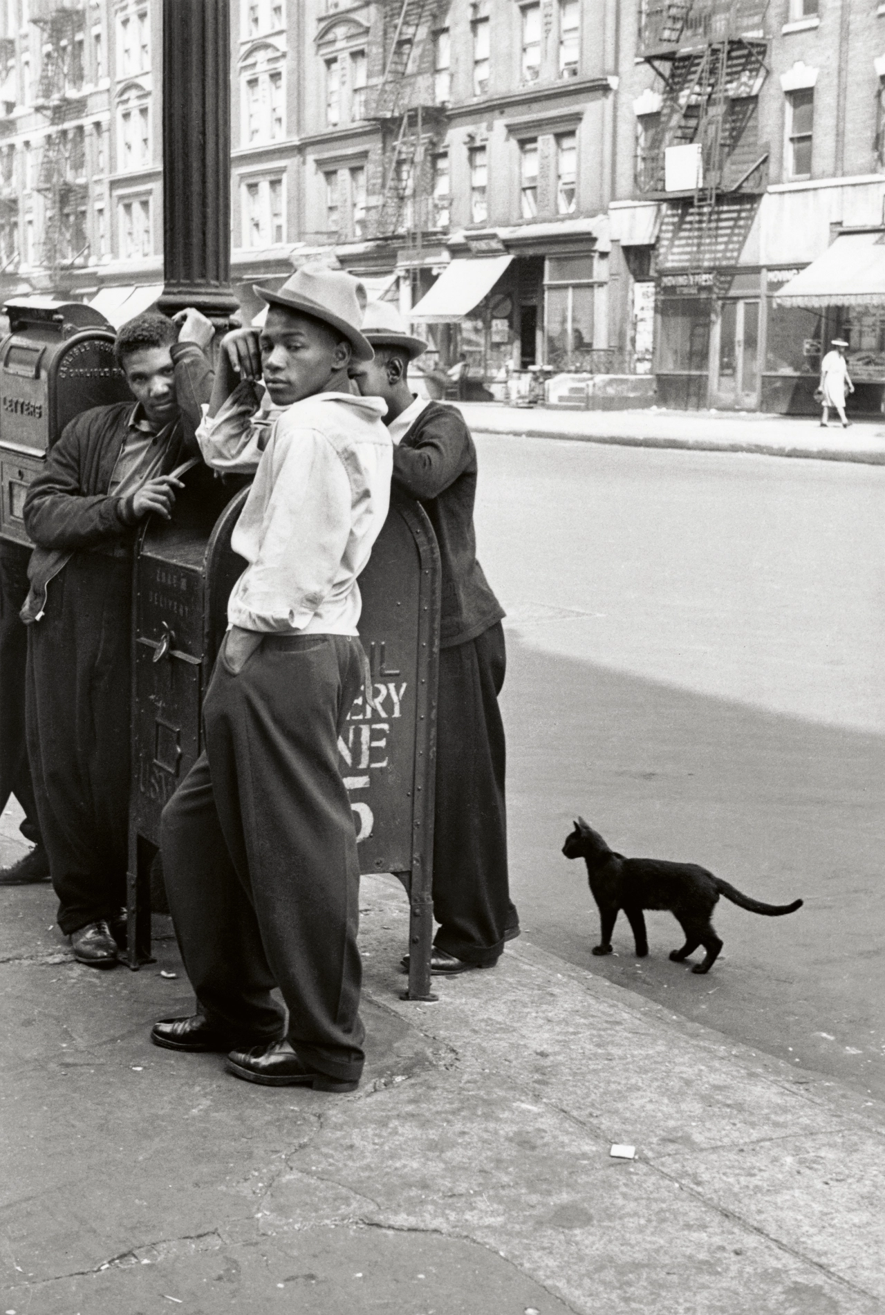 Helen Levitt, New York, 1945 Albertina, Vienna. Permanent loan of the Austrian Ludwig Foundation for Art and Science © Film Documents LLC / courtesy Galerie Thomas Zander, Cologne