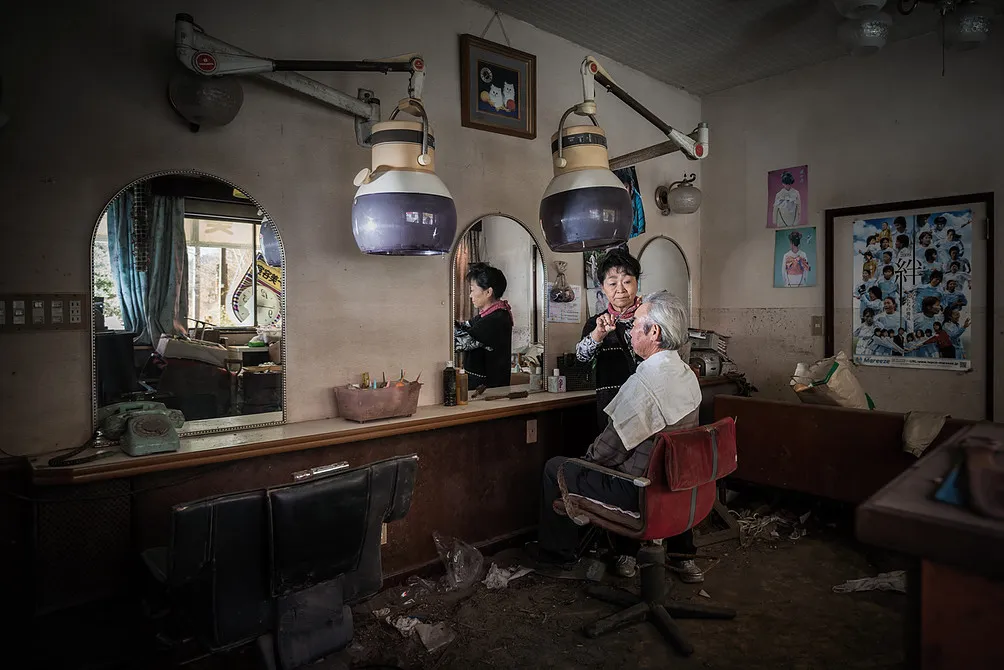 Hidemasa and Michiko Otaki in their old hairdressers in Tomioka