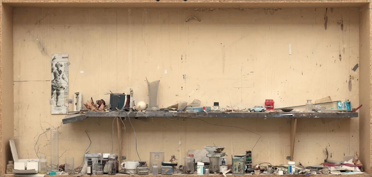 Things in a Room (25yrs) © Manuel Franquelo | Courtesy of Michael Hoppen Gallery