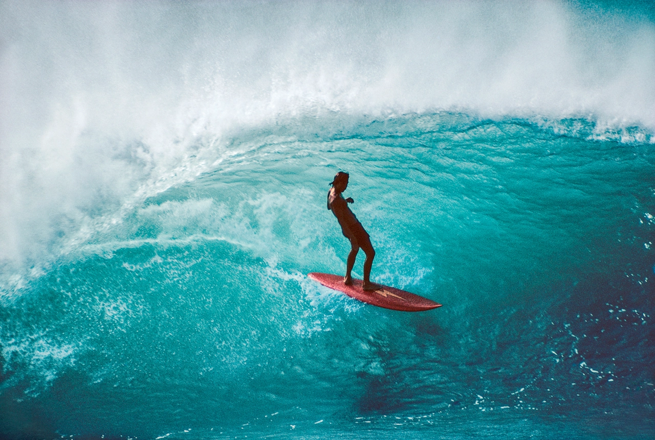 Gerry Lopez, Pipeline, Hawaii 1975 – Photo © Jeff Divine